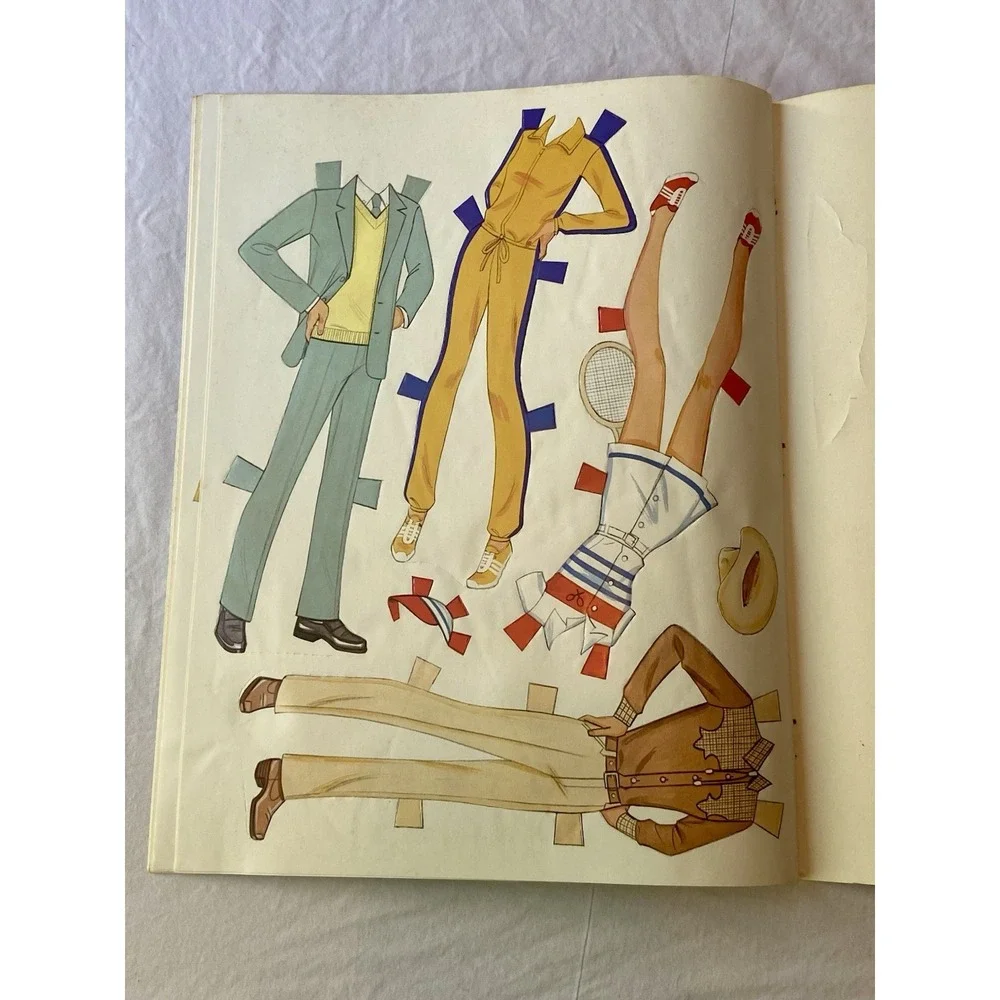 VTG Sunsational Malibu Barbie Paper Doll Book - 1982-1983 Un-Cut Golden